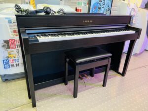 YAMAHA Clavinova CLP-635R 電子ピアノ