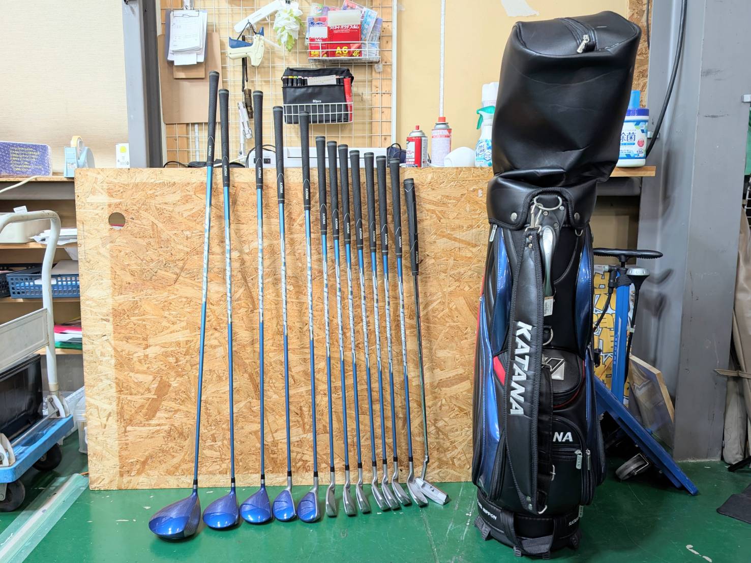 右利き男性用 KATANA カタナ PTC-350 クラブ13本セットを店頭にて販売 