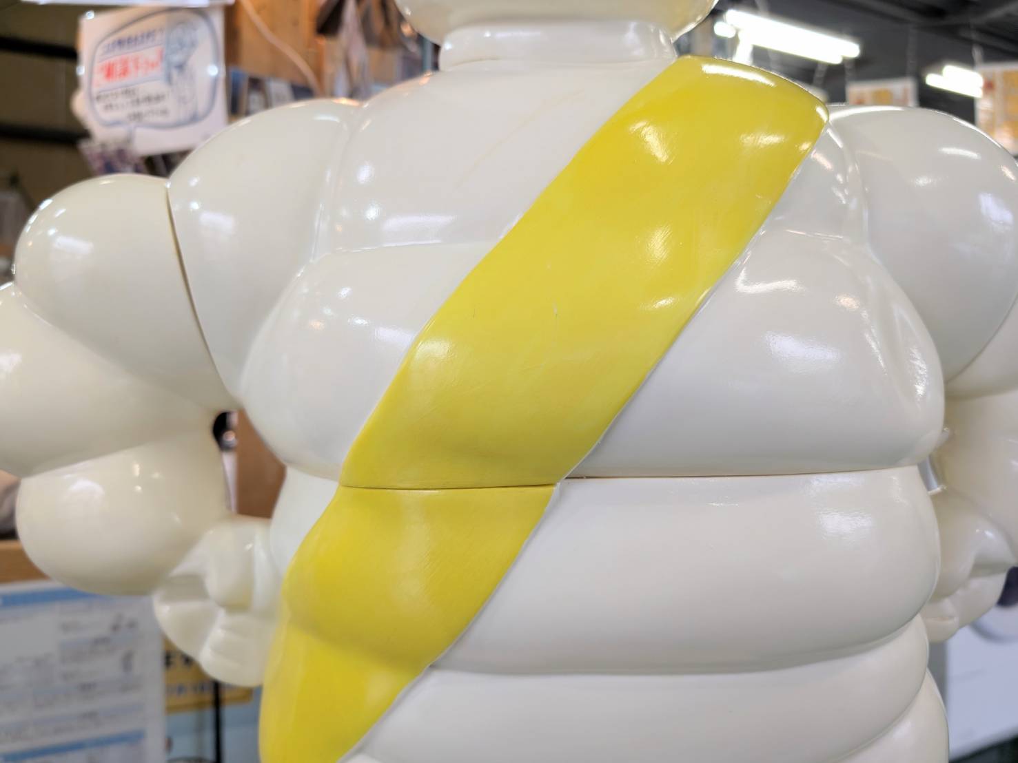ミシュランマン ビバンダム 人形 フィギュア 高さ約134cmを店頭にて 