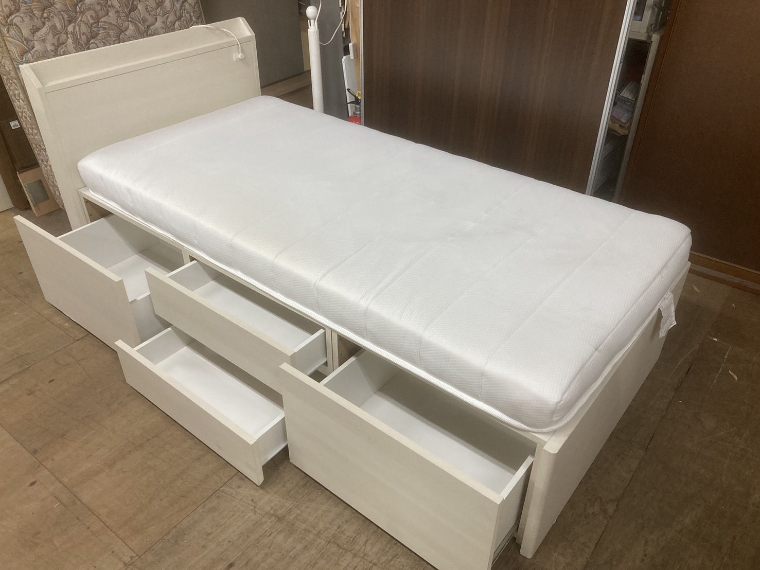 ニトリ 収納付きシングルベッド (ジオ / ZERO LIGHT3 VB-S) 販売中 