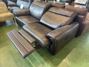 IDC大塚家具｜2人掛｜総本革｜電動リクライニングソファ買取致しました 