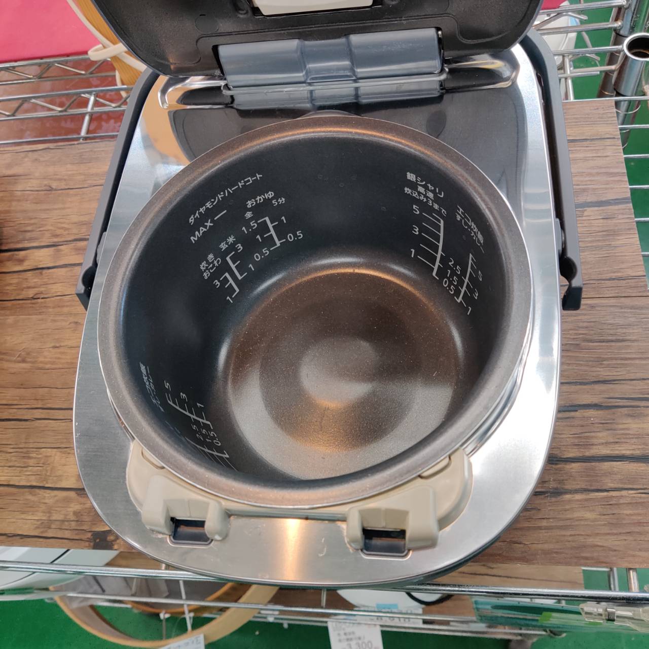 Panasonic 2021年製 可変圧力IH炊飯器 5.5合炊き SR-MPB100 販売中 