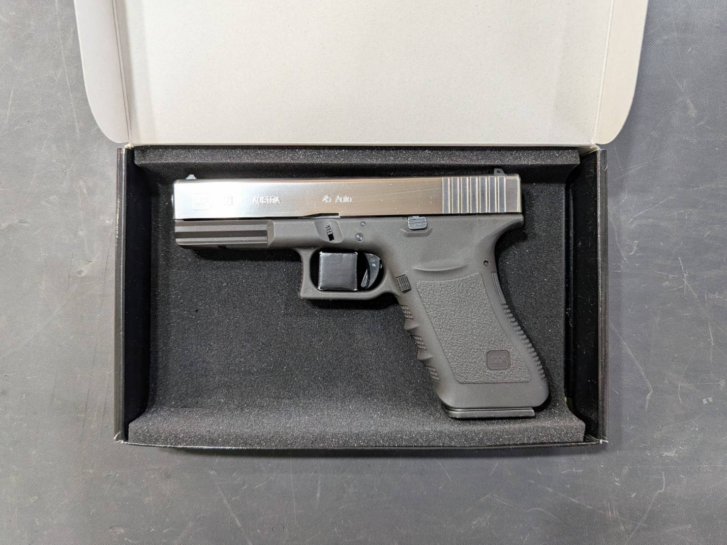 マルシン ガスガン GLOCK グロック21 8mmBB DUAL MAXIを店頭にて販売中 