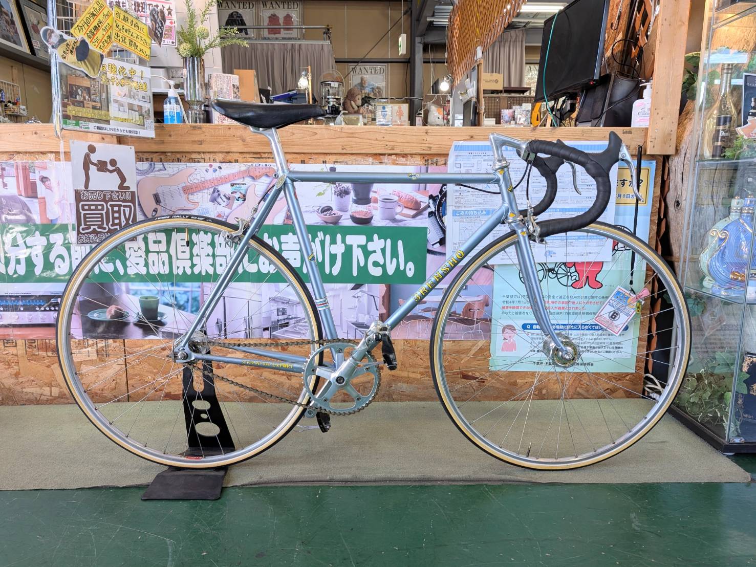 三連勝 3RENSHO 競輪ピストバイク クロモリを店頭にて販売中です！【愛 