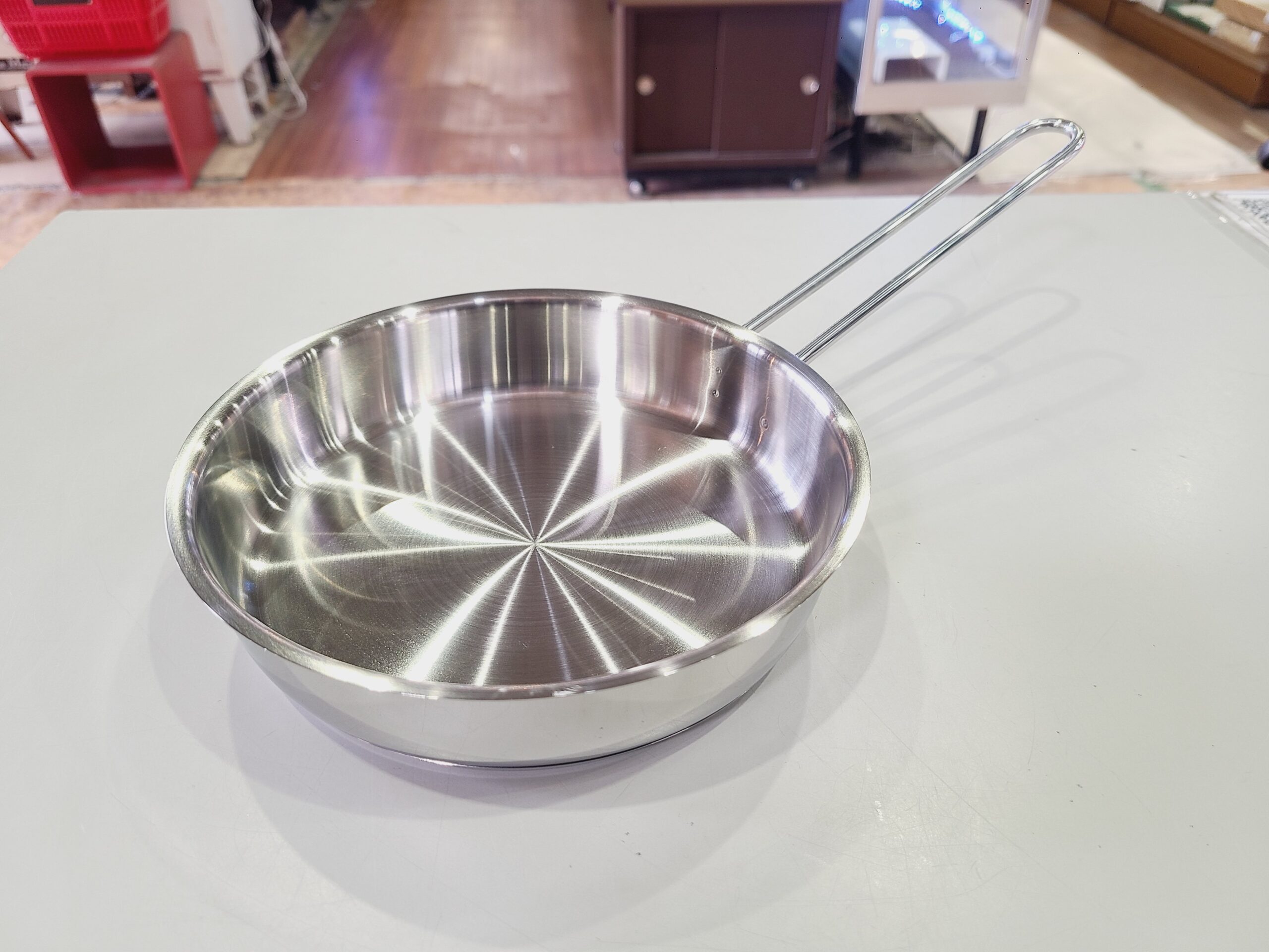 フィスラーフライパン 18cm オールステンレス 買取しました｜愛品館 