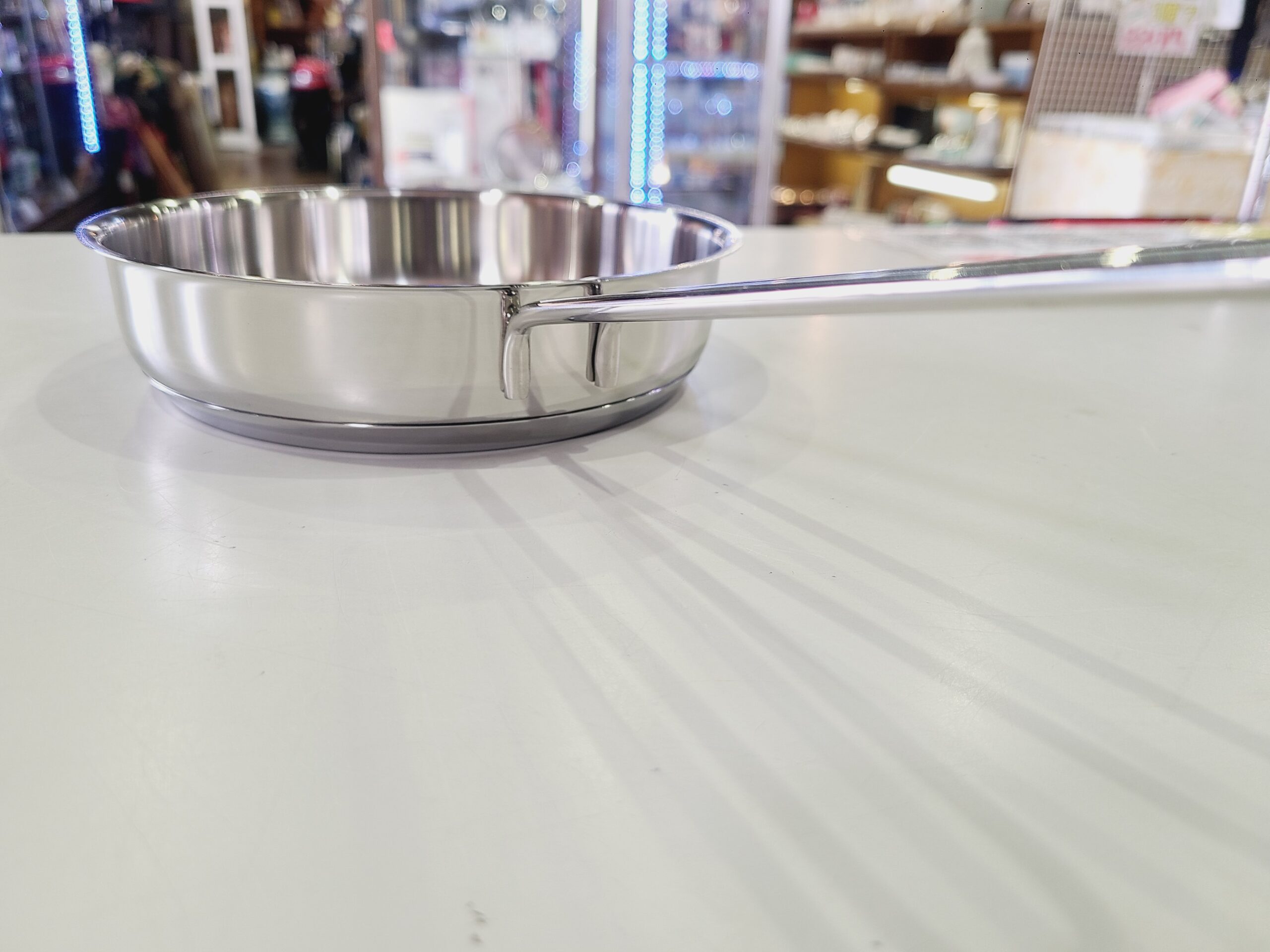 フィスラーフライパン 18cm オールステンレス 買取しました｜愛品館 