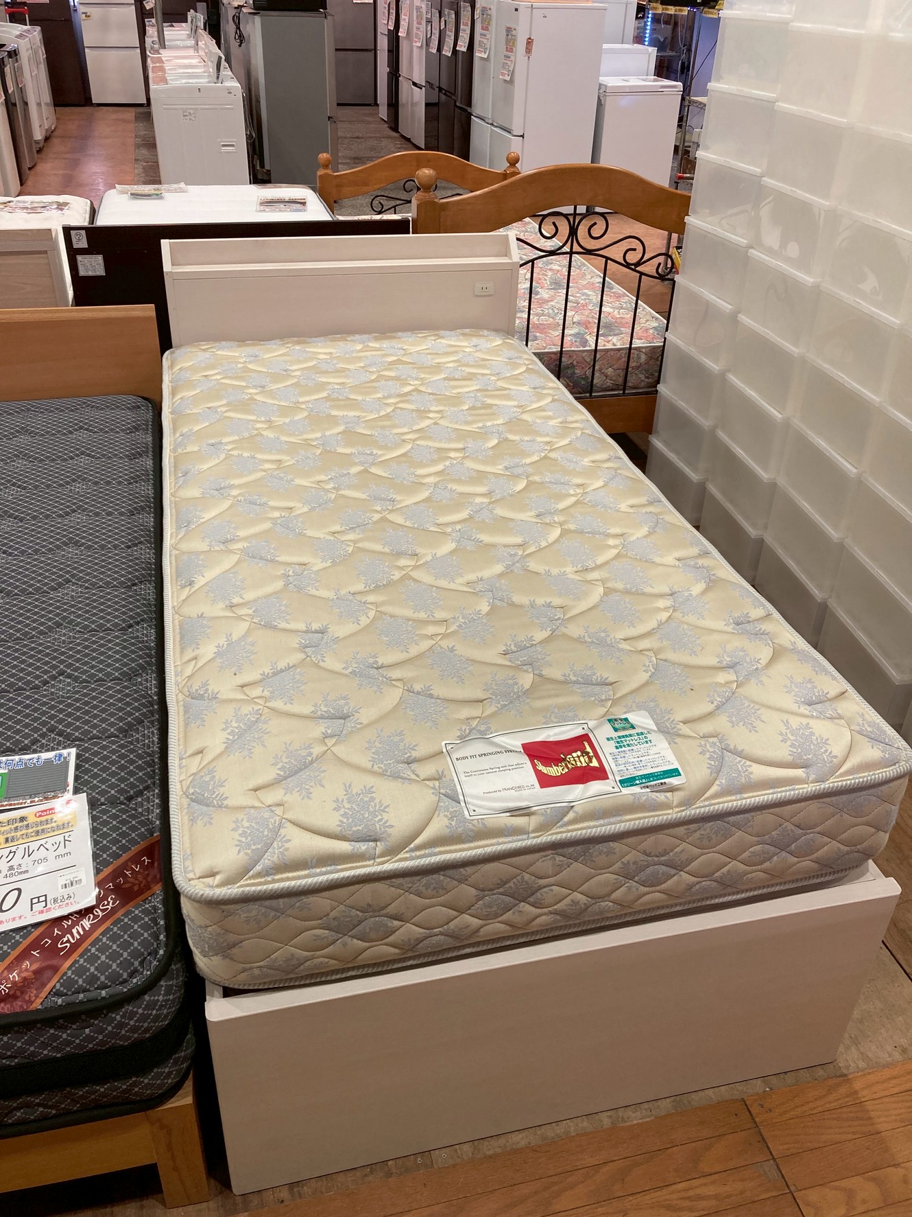 フランスベッド｜ニトリ｜引出し収納付シングルベッド買取入荷致しまし 