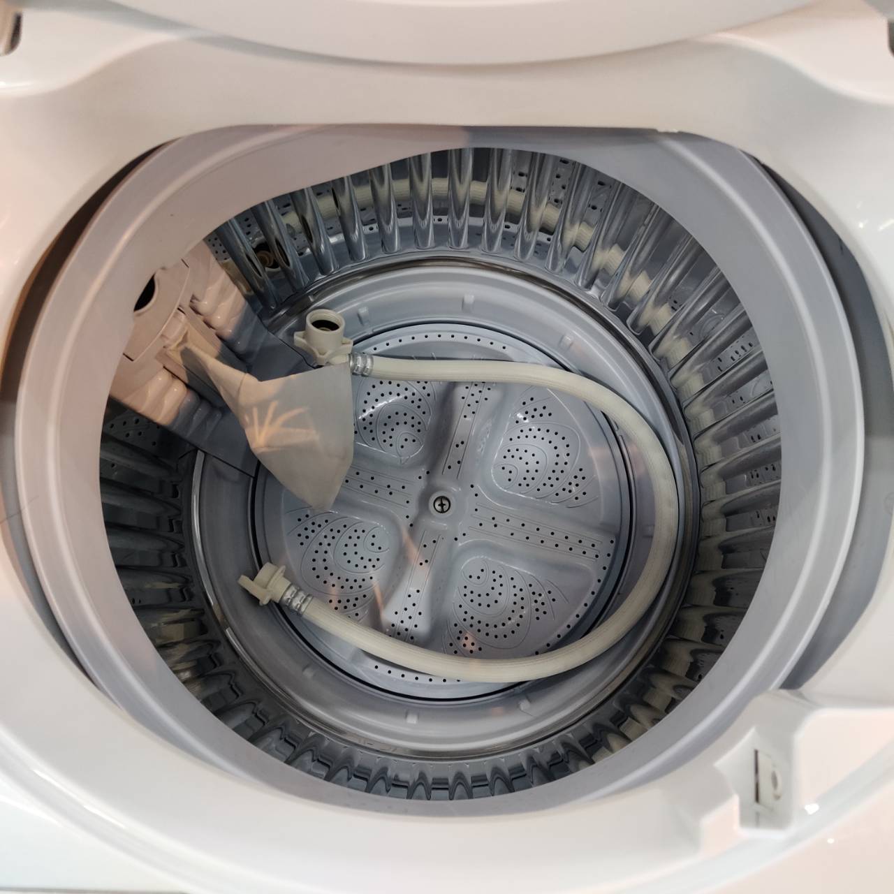 シャープ 6．0kg全自動洗濯機 2021年製