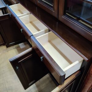 maruni_3枚扉飾り棚-食器棚-_155051808002-5
