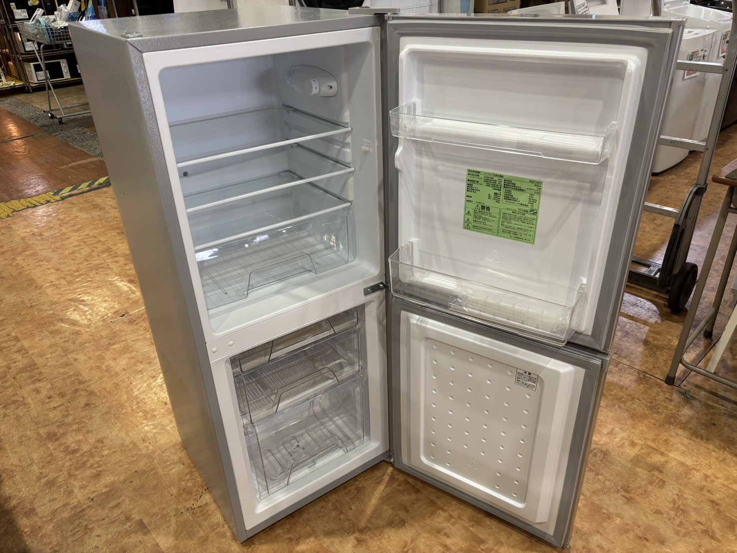 愛品館市原店】エスキュービズム 2017年製 90L 2ドア冷蔵庫 WR-2090SL 