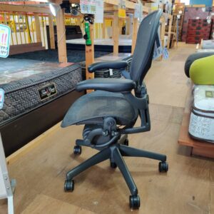 Herman-Miller_オフィスチェア_アーロンチェア_150052473002-3