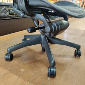 Herman-Miller_オフィスチェア_アーロンチェア_150052473002-6