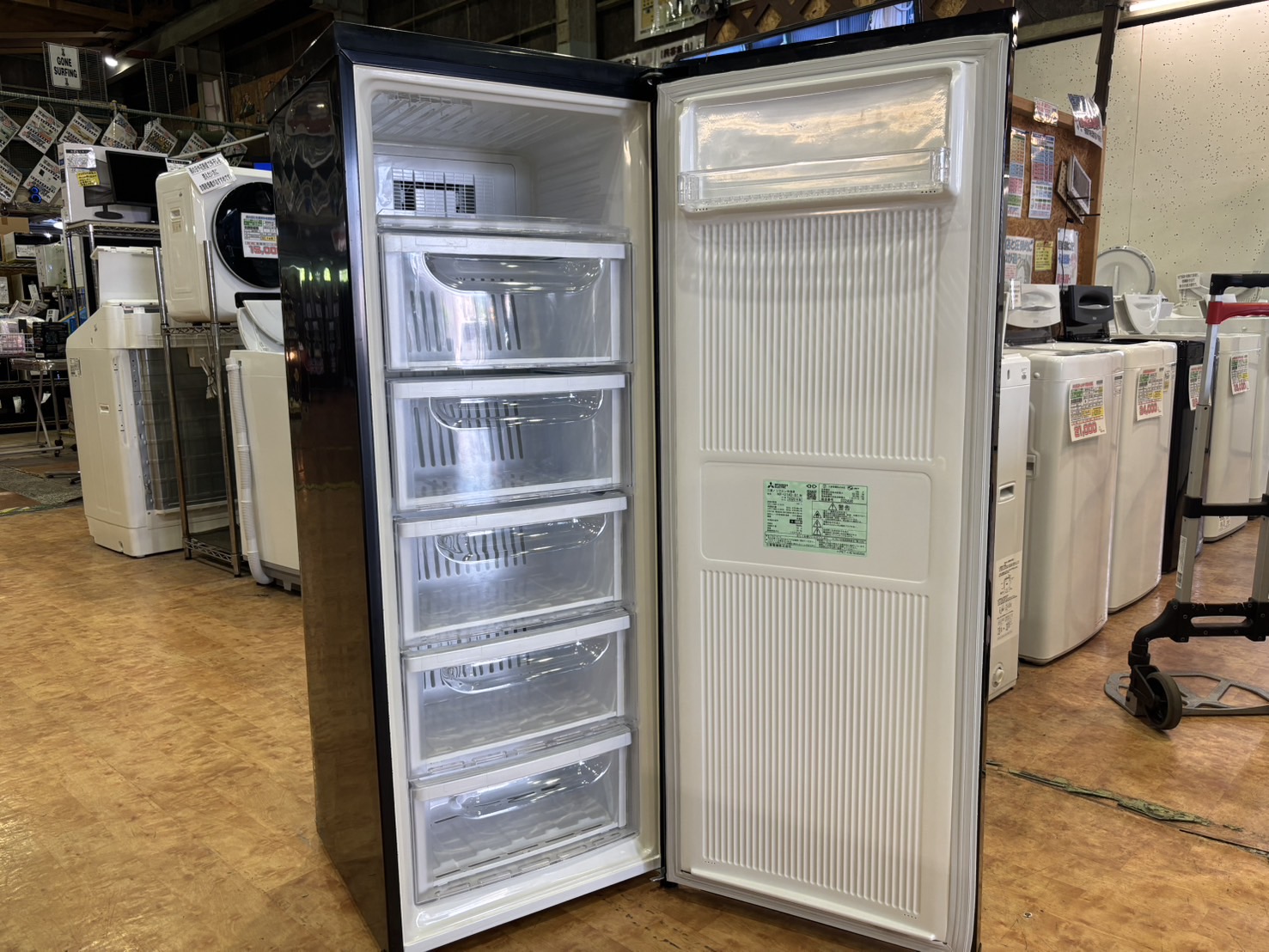 三菱｜1ドア冷凍庫 MF-U14D-B1買取しました。 | リサイクルショップ 