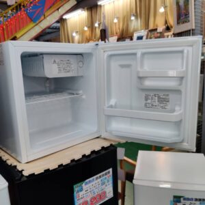 Abitelax-アビテラックス_2020年製_45L-1ドア-直冷式-冷凍冷蔵庫_AR-45KS_143018016002-2