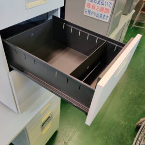 オフィスコム_W1000mm-鍵付き-片袖机_150052518002-5