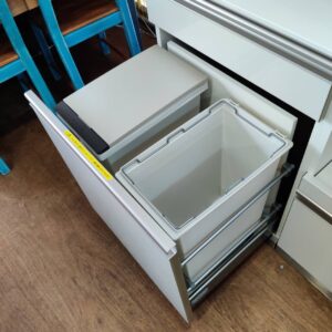 綾野製作所_2枚スライド扉キッチンボード_Annex_151008661002-6
