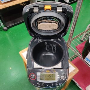 象印マホービン-ZOJIRUSHI_2024年製_3合炊き-圧力IH炊飯器_NP-RT05_133063230001-2