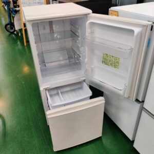 SHARP-シャープ_2019年製_137L-2ドア-冷凍冷蔵庫_SJ-D14E_143017808002-2