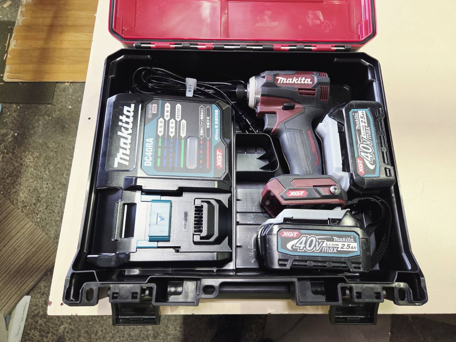 マキタ 充電式インパクトドライバ TD001GDX AR 40V 2.5Ah マキタ インパクトドライバ TD001GDXAR 赤 40Vmax キタ 充電式インパクトドライバ40V TD001GDX(AR)