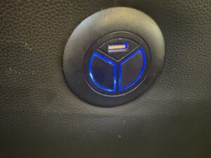 モダンデコ｜3人掛電動リクライニングソファ買取致しました｜愛品館 