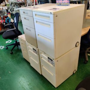 KOKUYO_デスクワゴン-鍵付_BS_160022065002-6