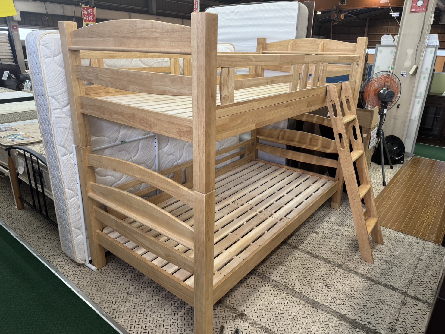 子供ベッド　ブルー　天然木　中古 zlf-201.jpg