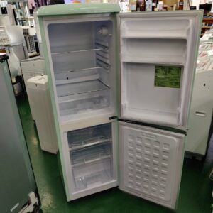 アイリスオーヤマ_2024年製_130L-2ドア-直冷式-冷凍冷蔵庫_PRR-142D_143018150002-2