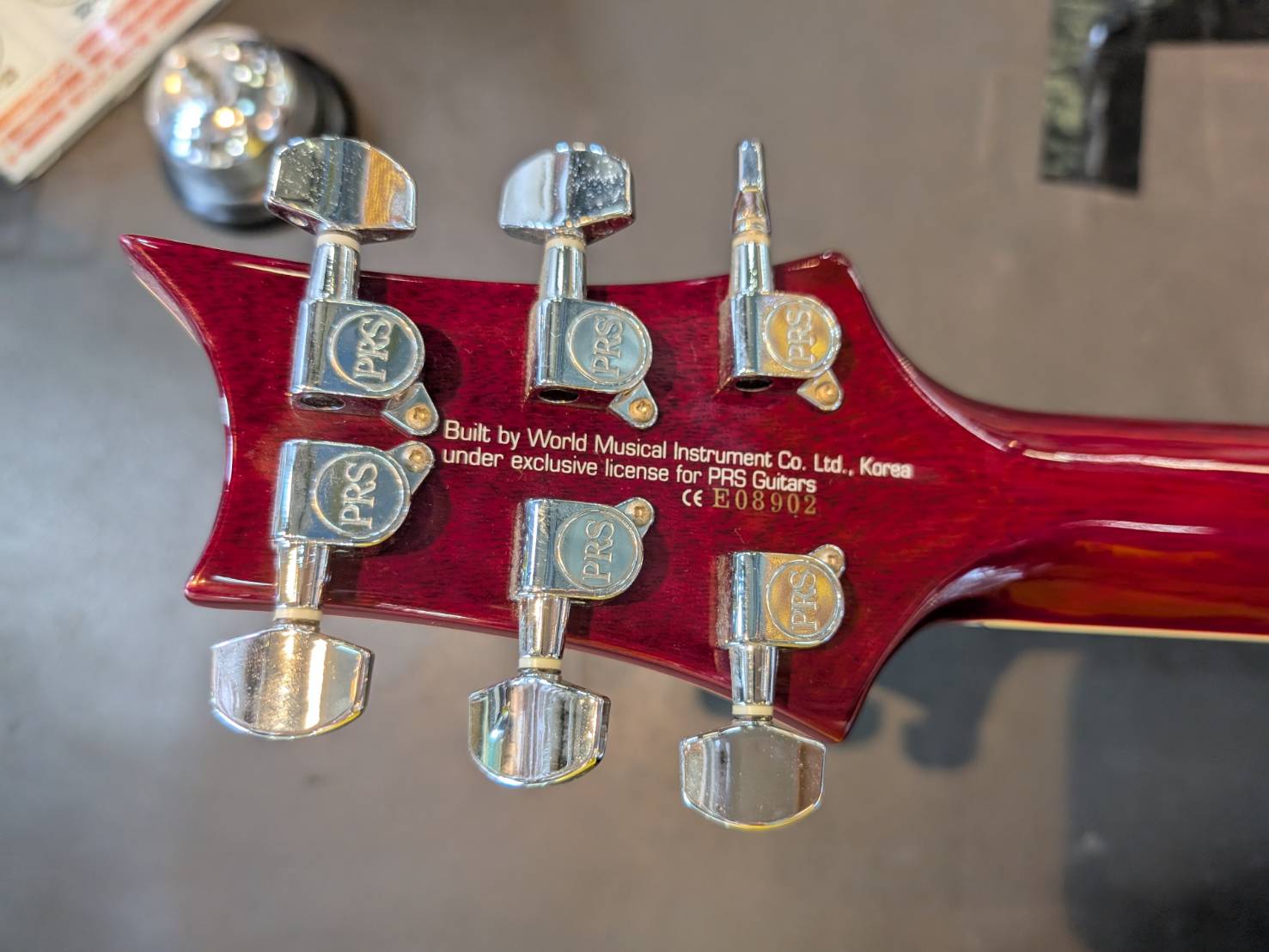 PRS SANTANA SE ソフトケース付属エレキギターを買取いたしました 
