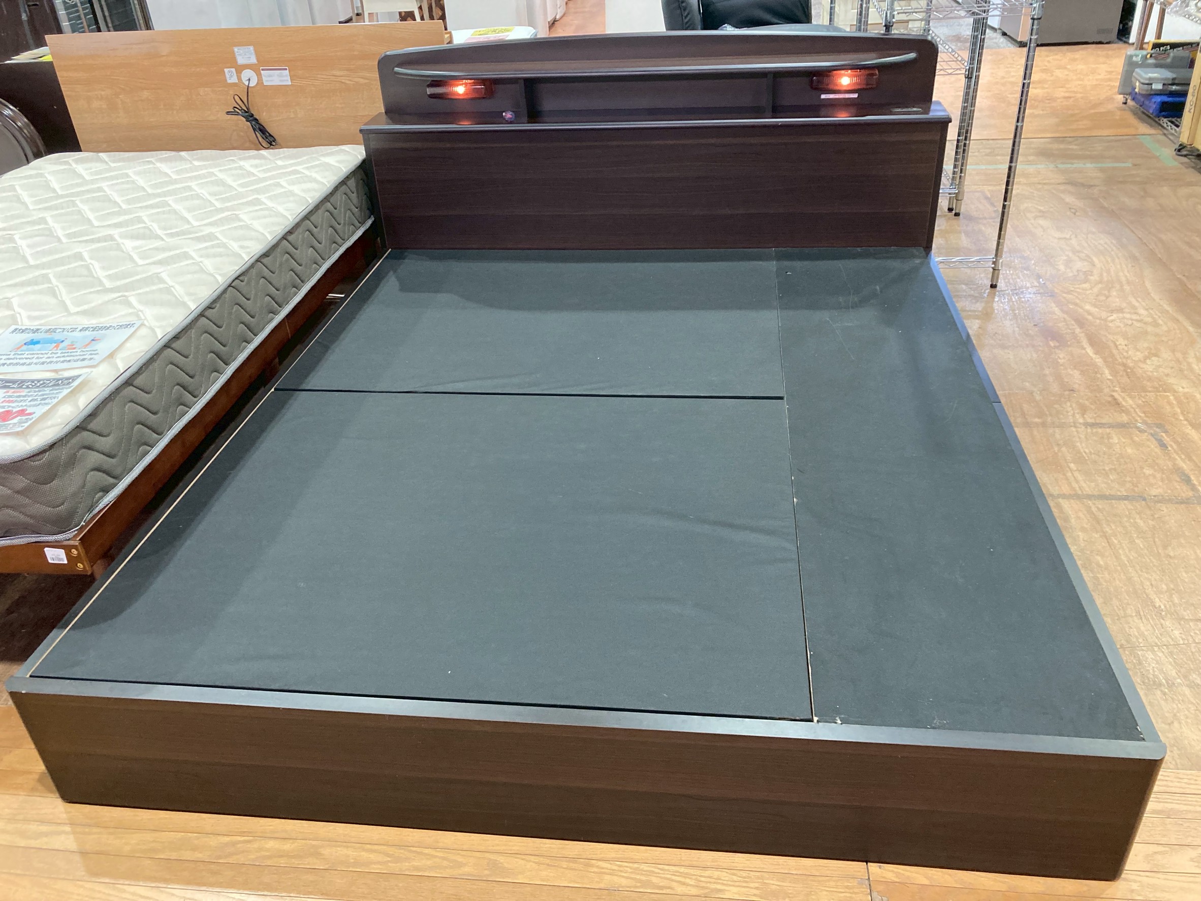 ニトリ引出し収納付クイーンベッド買取入荷致しました！ | リサイクル 