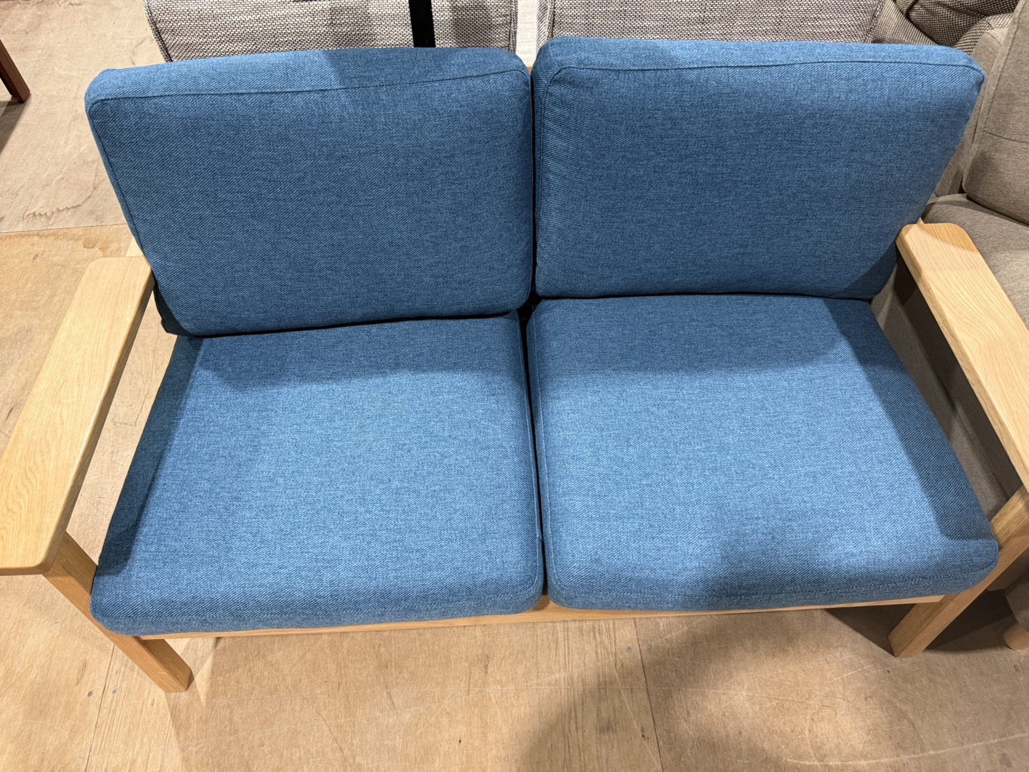 2人掛けソファ（木製アーム）入荷致しました！ | リサイクルショップ 