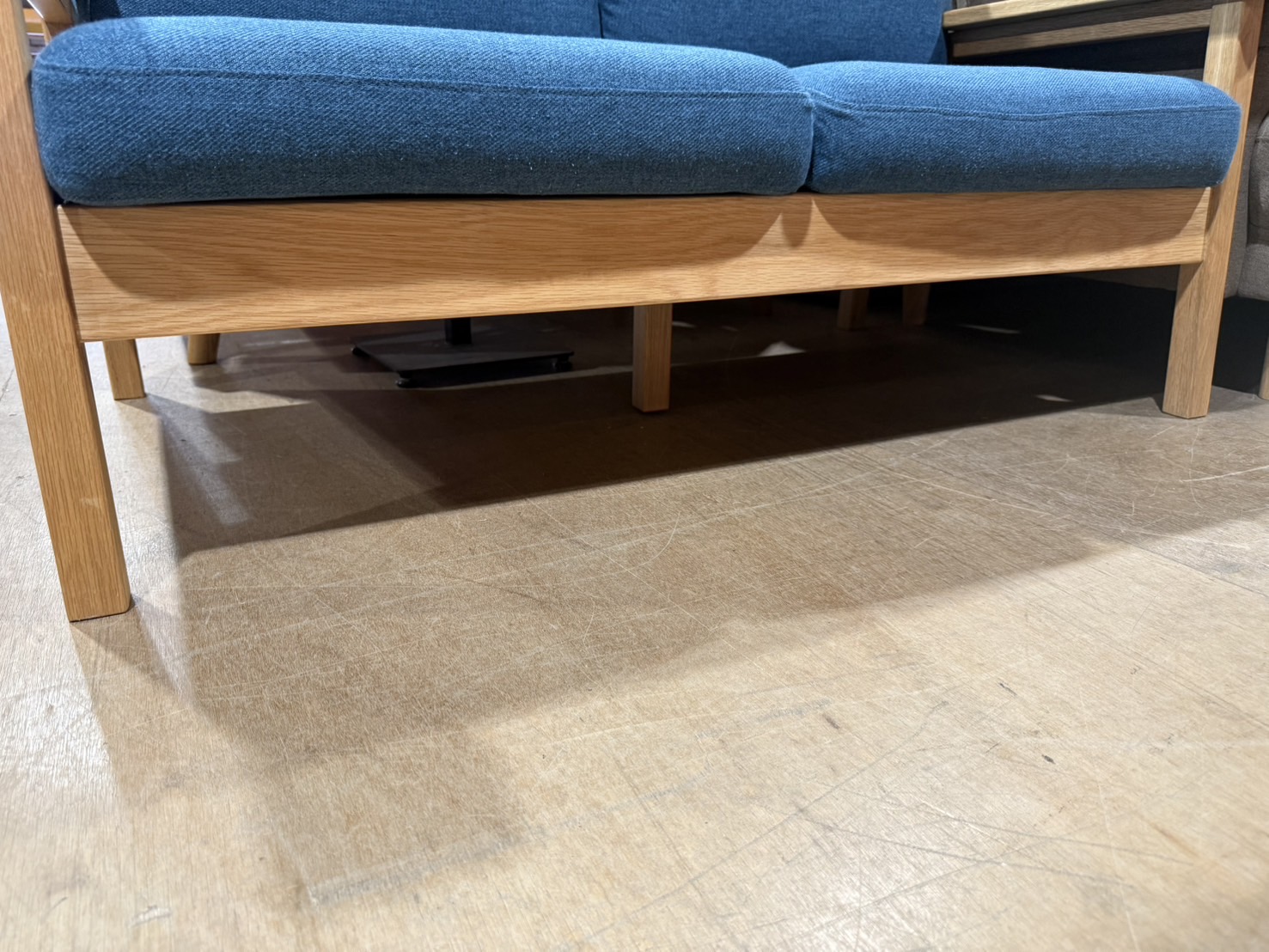 2人掛けソファ（木製アーム）入荷致しました！ | リサイクルショップ 