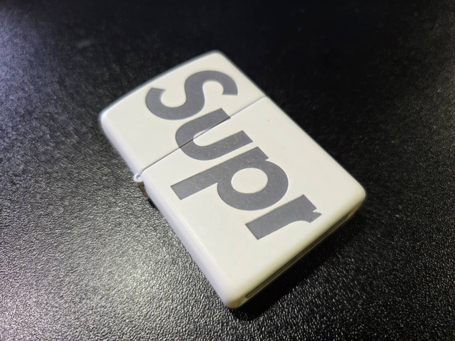 シュプリーム 20SS Glow-in-Dark Zippo買取いたしました 