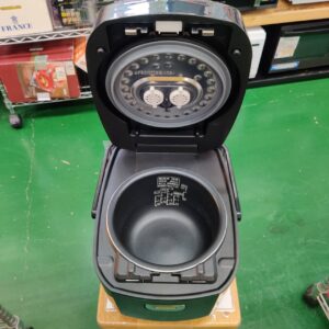 アイリスオーヤマ_2021年製_圧力IHジャー炊飯器-3合_RC-PD30-B_133053451002-3