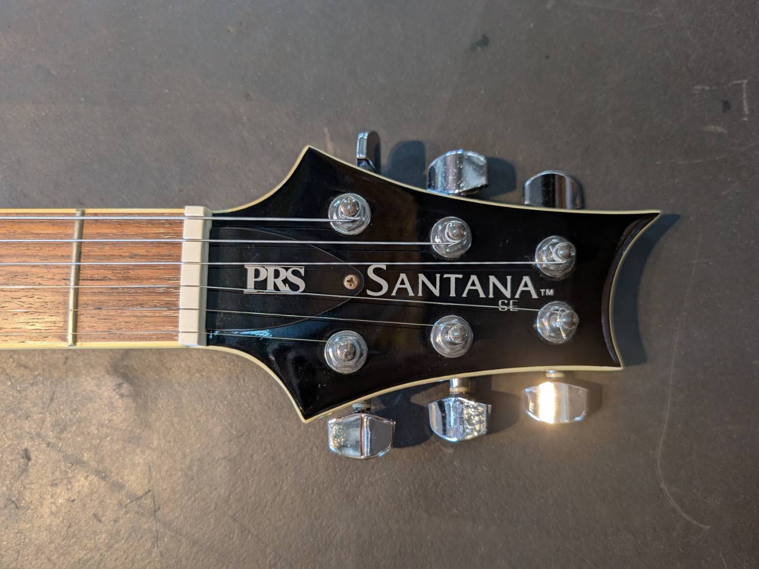 PRS SANTANA SE ソフトケース付属エレキギターを買取いたしまし