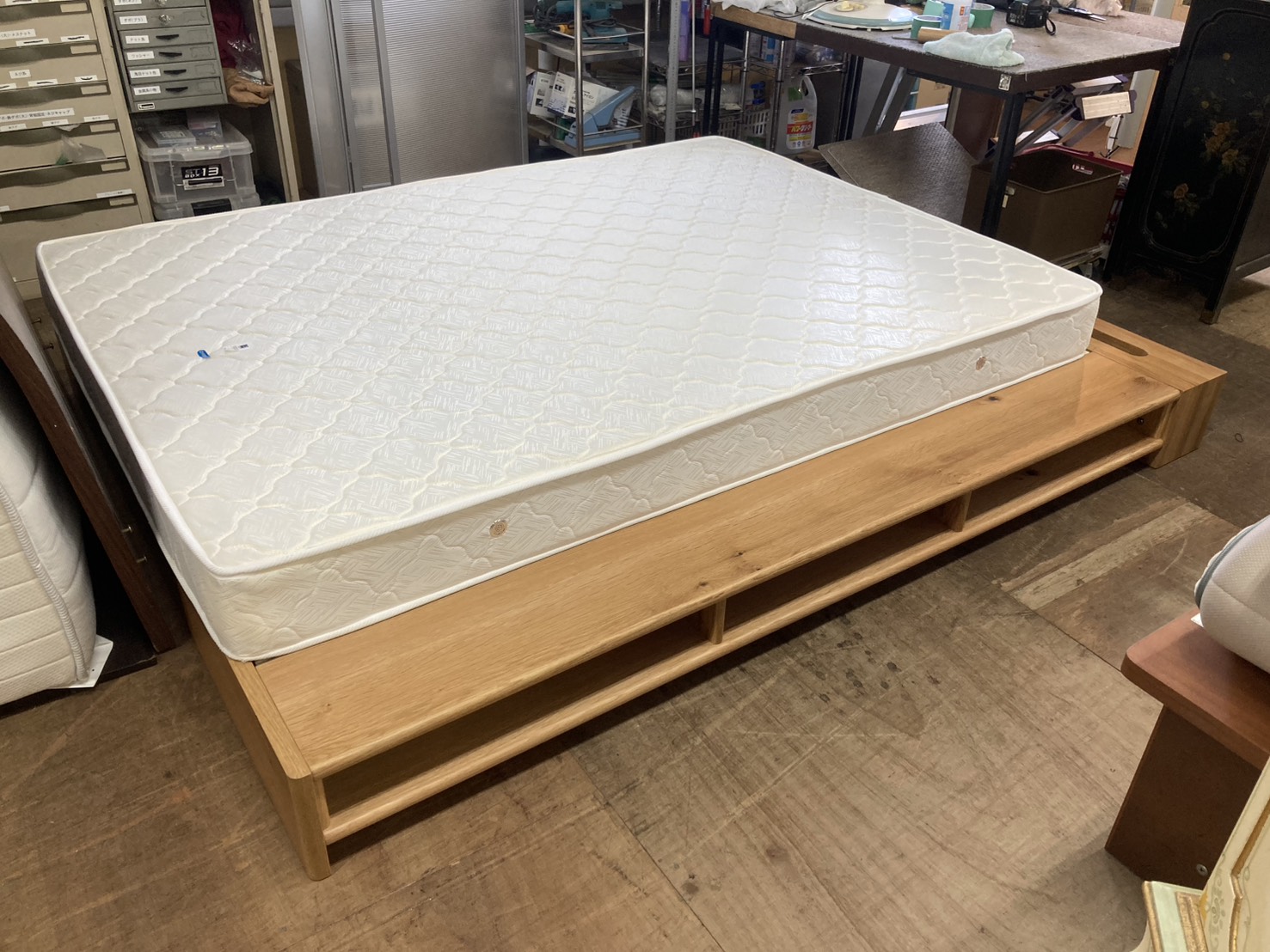 ダブルベッド 関家具 トリシア / 桜屋工業 CHERRY BM-00 CF-160 