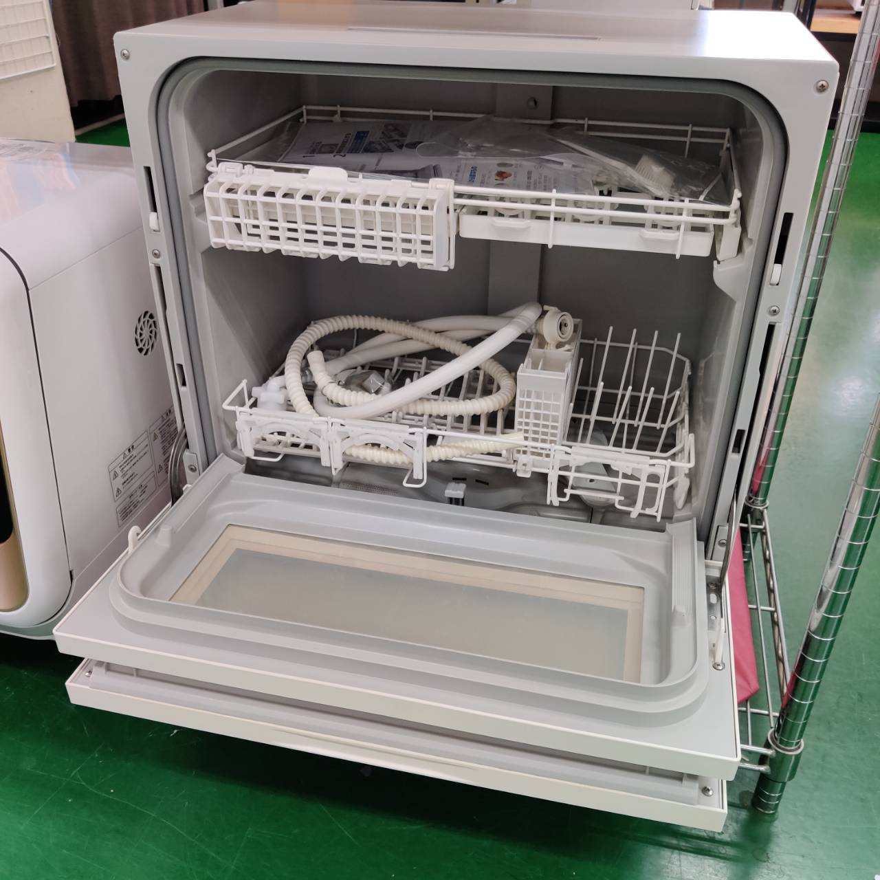 Panasonic パナソニック 2021年製 食器洗い乾燥機 NP-TH4-C 販売中 