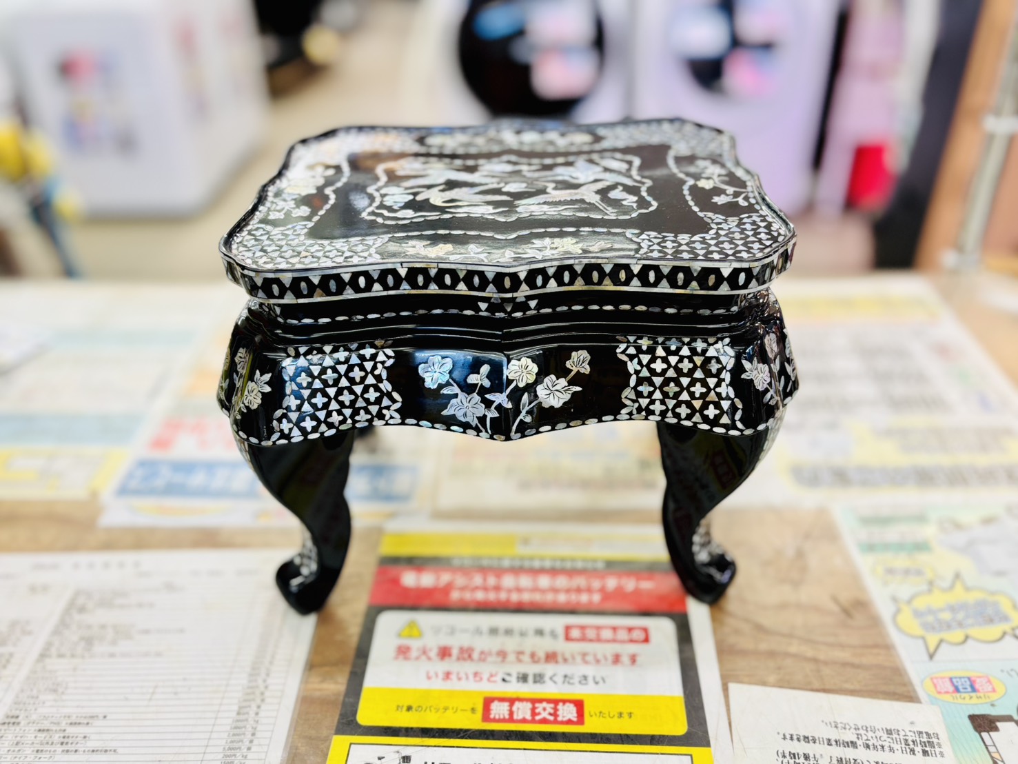 螺鈿細工　花台