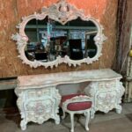 クインシーズ｜ロココ調ドレッサー入荷致しました！