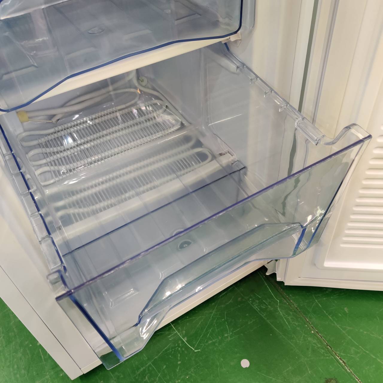 アイリスオーヤマ 2019年製 60L 3段 冷凍庫 IUSD-6A-W 販売中！ 愛品 