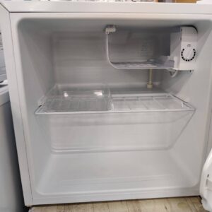 Comfee-コンフィー_2024年製_45L-1ドア-冷蔵庫_RCD45WH_143018487002-4