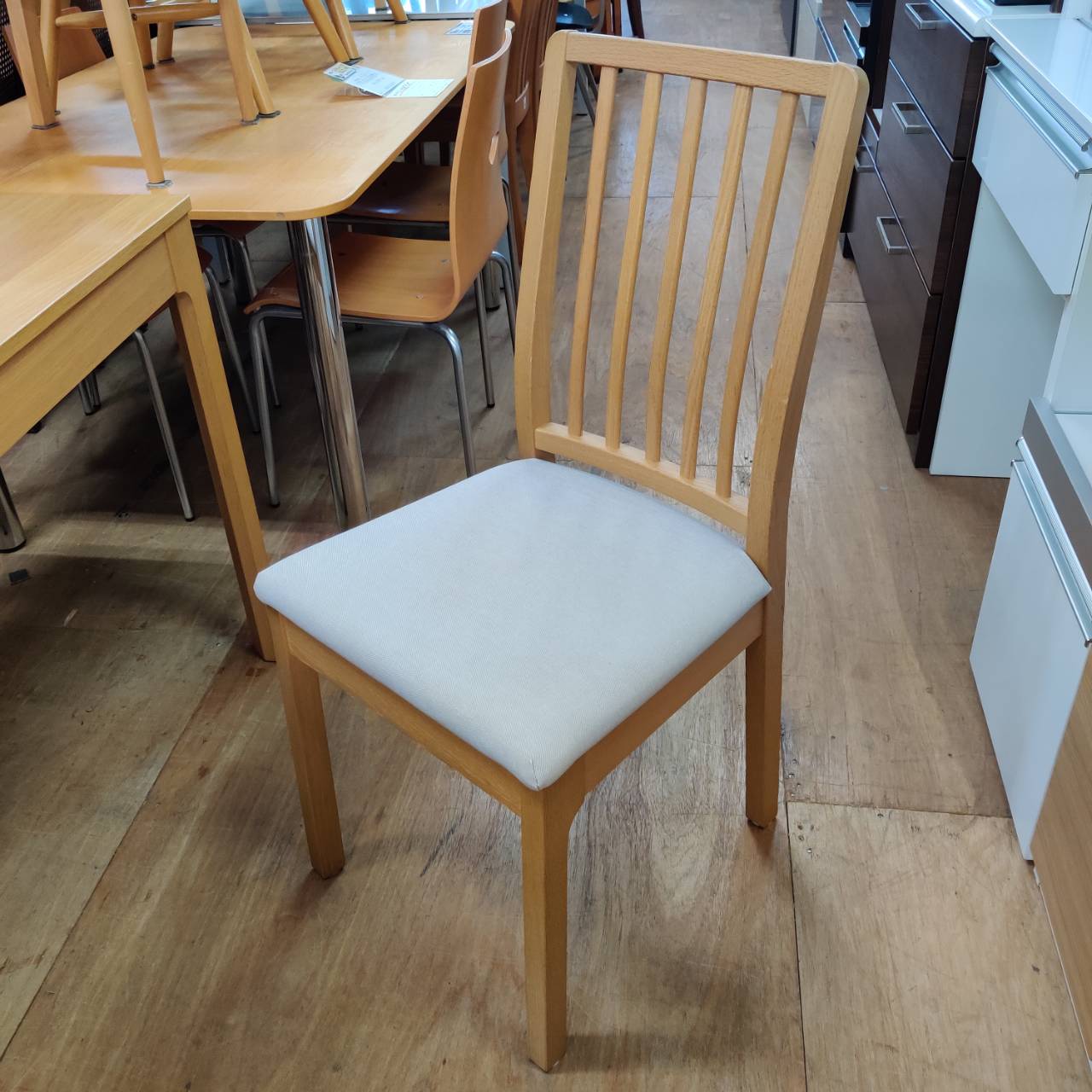 IKEA イケア 伸長式ダイニング3点セット EKEDALEN 販売中！ 愛品倶楽部 