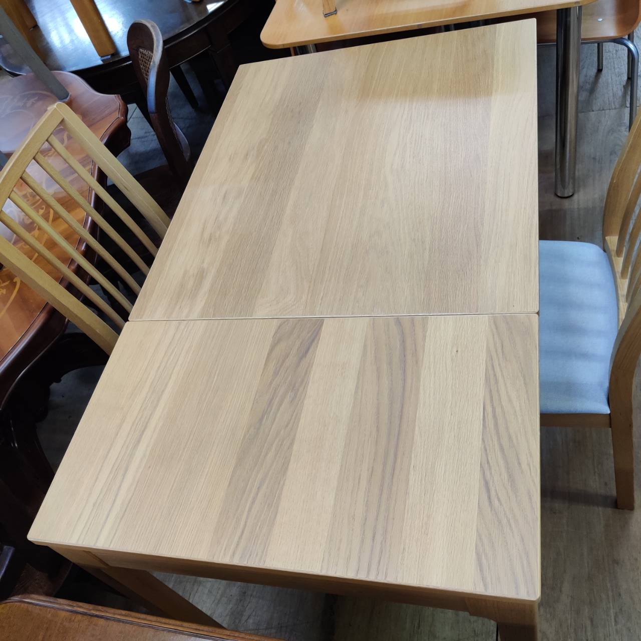 IKEA イケア 伸長式ダイニング3点セット EKEDALEN 販売中！ 愛品倶楽部 
