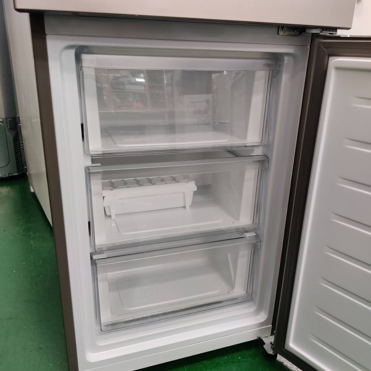 YAMADA ヤマダ 2023年製 226L 2ドア 冷凍冷蔵庫 YRZ-F23L REFAGE 販売 