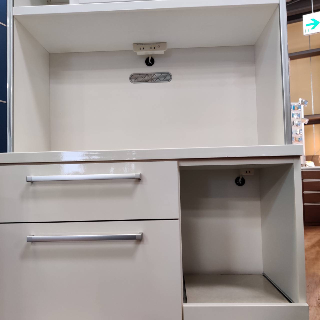 ユーアイ 2枚スライド扉キッチンボード リミット90H 幅90cm 販売中 