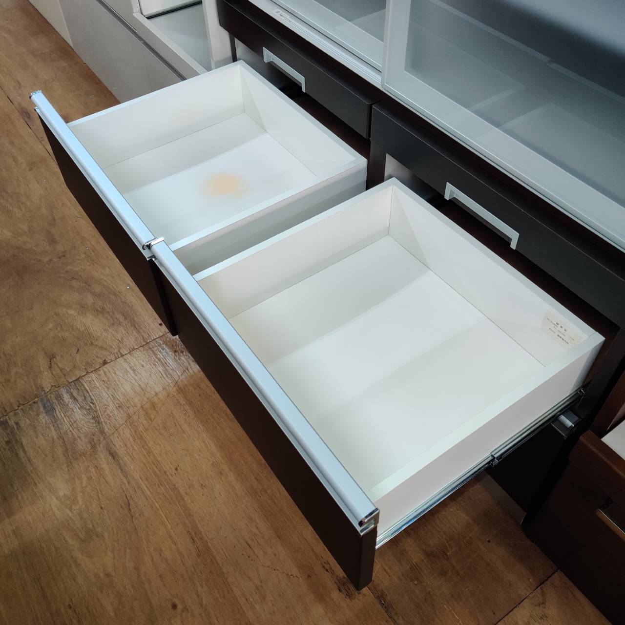 綾野製作所 2枚スライド扉食器棚 ヴィオラ 幅100cm 販売中！ 愛品 