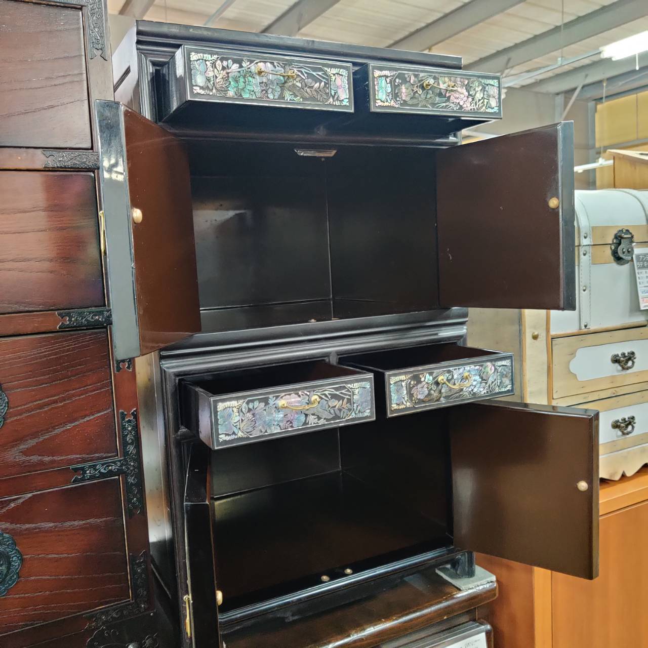 螺鈿細工 デザインキャビネット 韓国家具 販売中！ 愛品倶楽部柏店 