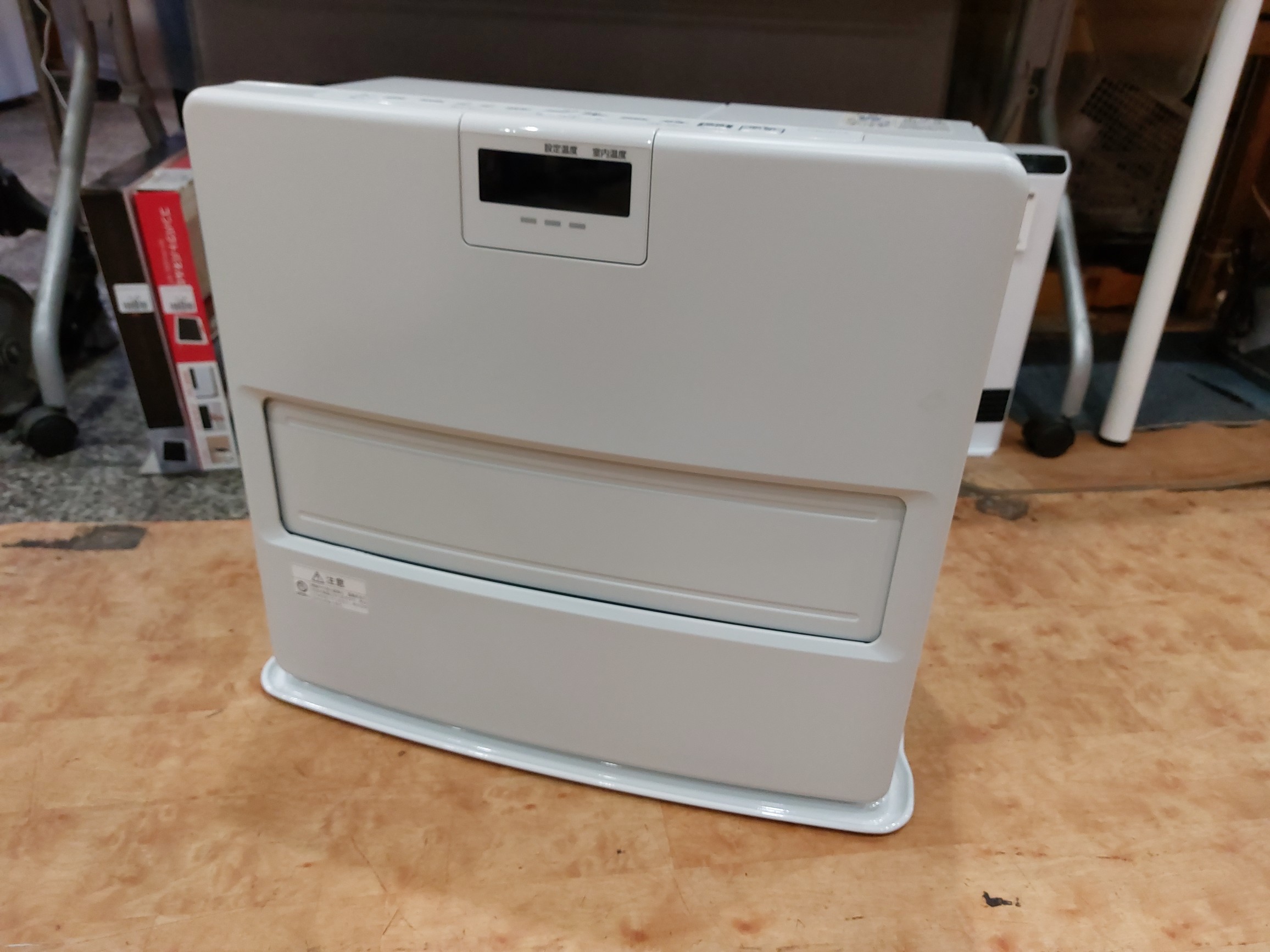 コロナ｜石油ファンヒーター FH-VX7323BY-W買取しました