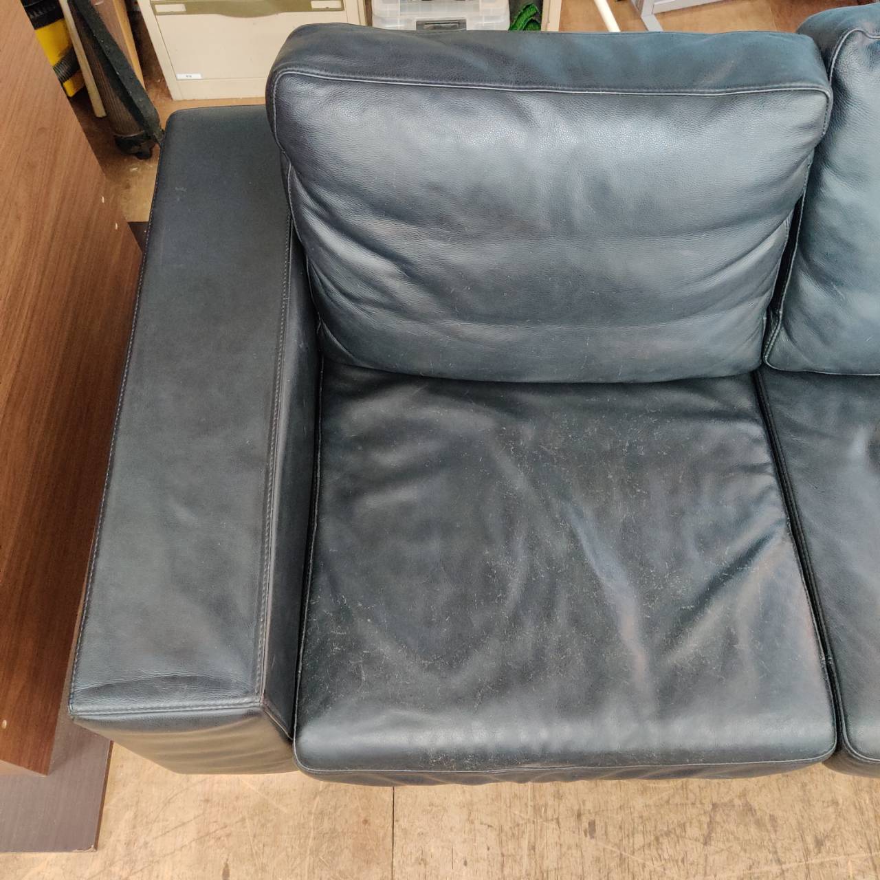 BoConcept ボーコンセプト 肘付ワイド2人掛けソファ 本革 黒 I.D.V. 