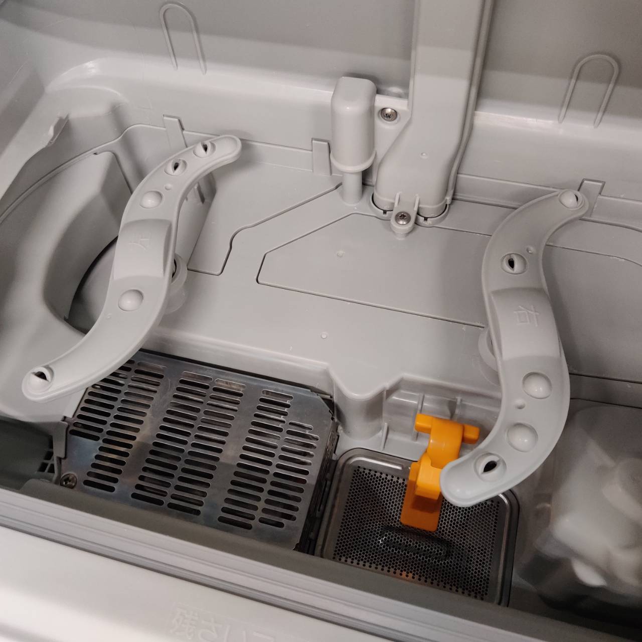 Panasonic パナソニック 2022年製 食器洗い乾燥機 NP-TCR4-W 販売中 