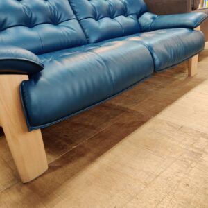 karimoku-カリモク_本革ワイド2人掛けソファ-木製フレーム_ZU4922E570_156020500002-4